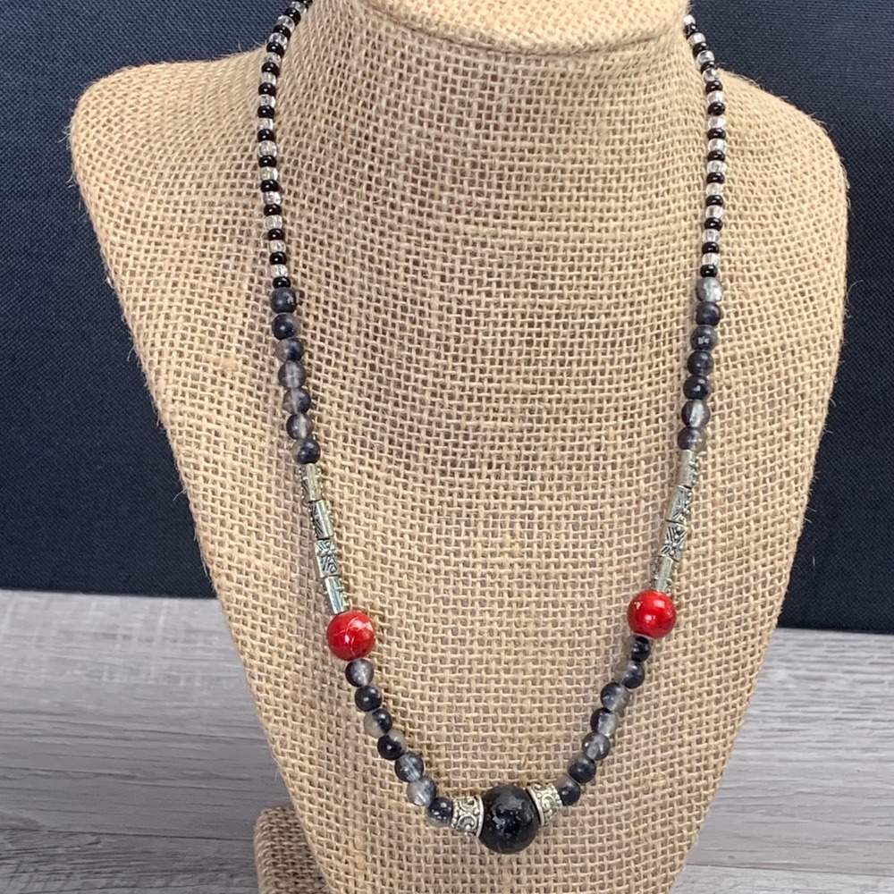 Handmade Beaded Necklace Red Black Grey Silver Tone Tribal Boho 18 Inch 5004